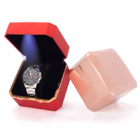 LED Light Watch Display Box – Elegant Illuminated Case for Watches, Premium Storage Organizer with Soft Lining, Stylish Gift Box for Collectors and Watch Enthusiasts